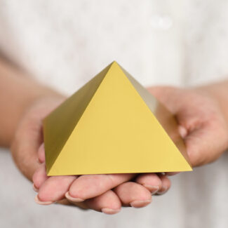 Pyramid 8x8 "Gold"